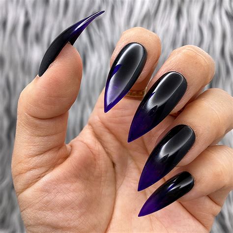 Witchy gradient nails